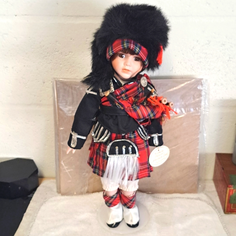 Leonard Collectors Porcelain Doll